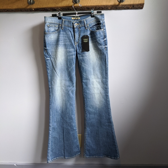 Guess Denim - Guess Brittney Flare Jeans. NWT.